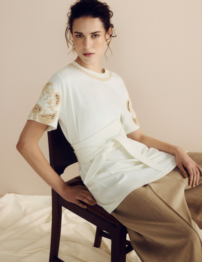 Camiseta Montes Claros Off White